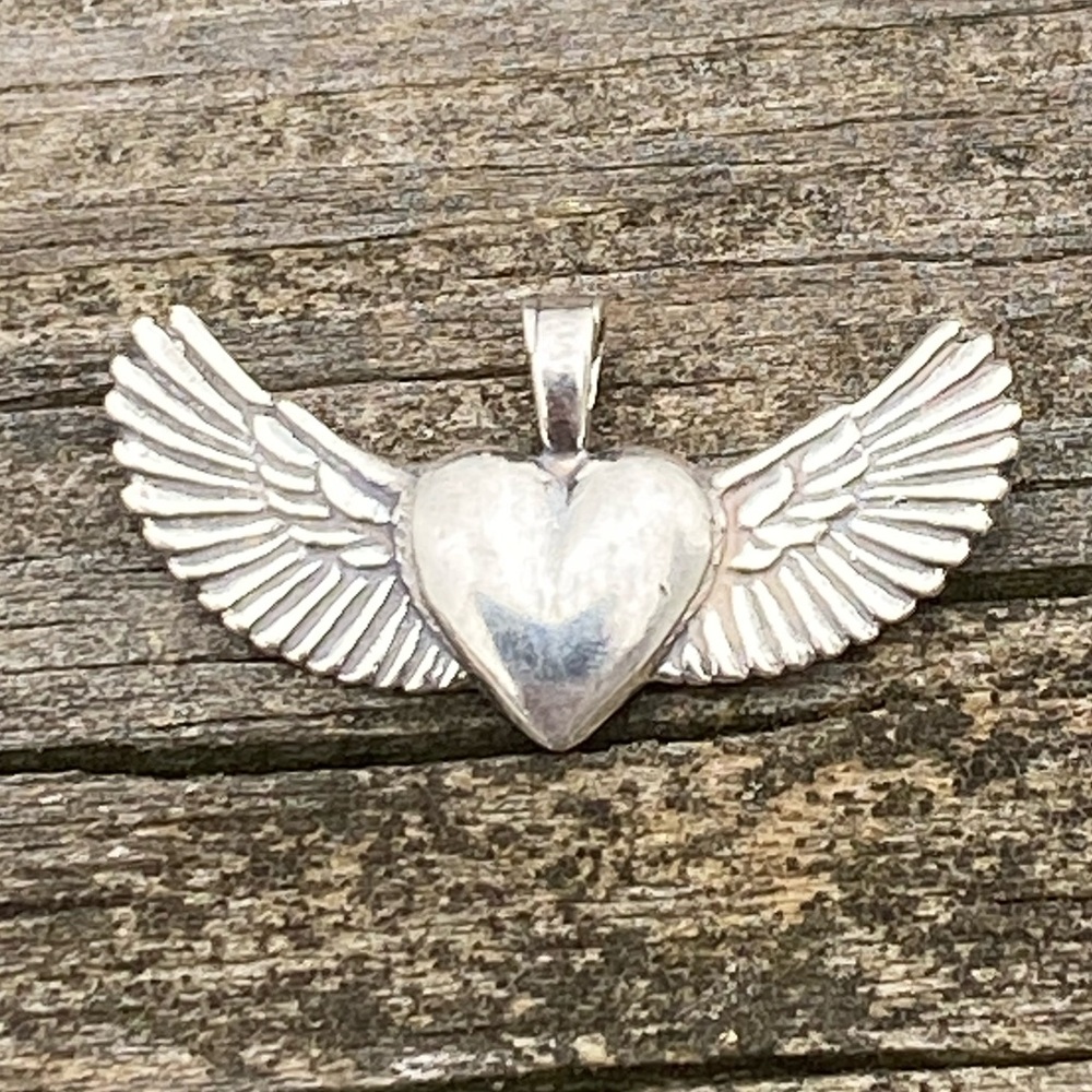 Winged Heart Pendant .925 Sterling Silver made in USA Doorway to the Soul - Picture 13 of 13